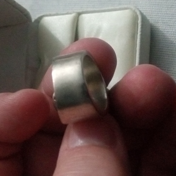 Silver 925 Diesel Ring with Engraved Rivets - Picture 4 of 7